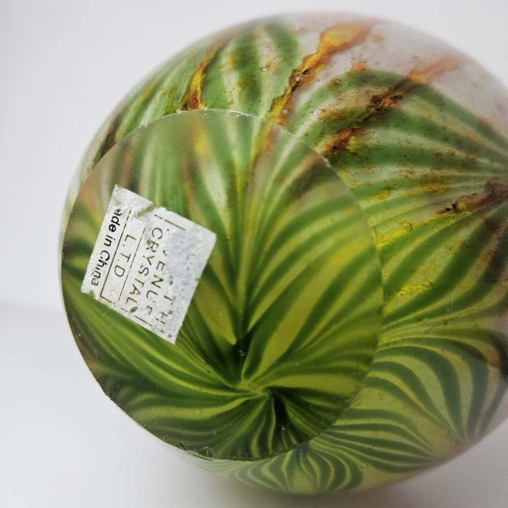 Vintage Fifth avenue crystal blown artglass Vase